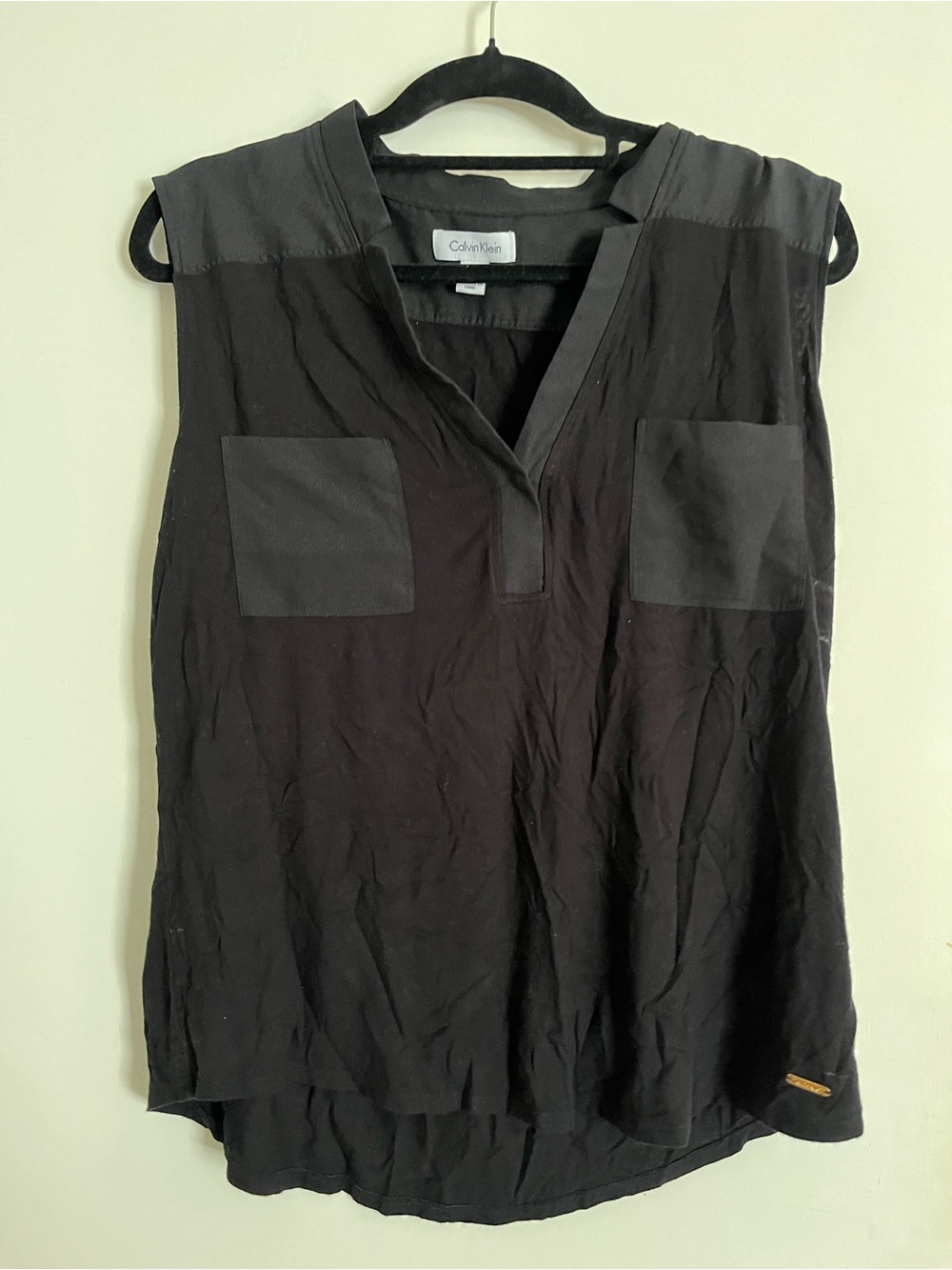 Calvin Klein Black Sleeveless V-Neck Pocket Camisole